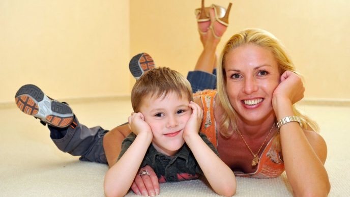 irina-lobacheva-with-her-son_24-688x387