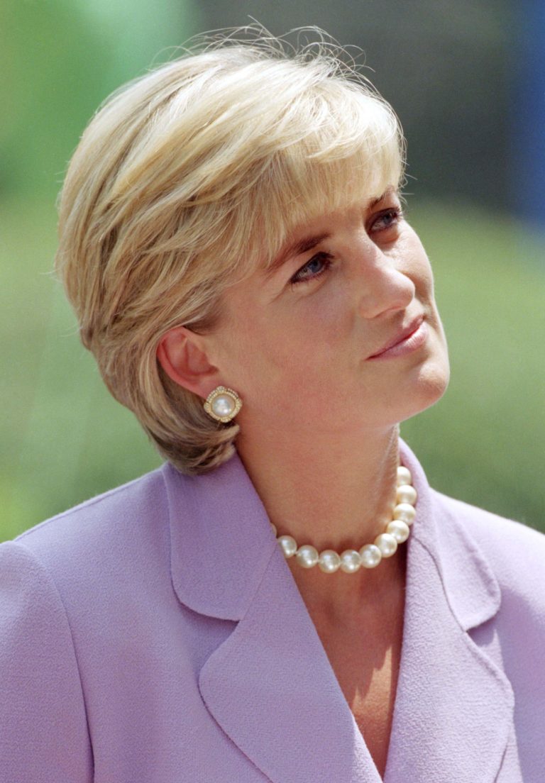 princessdiana6-768x1104