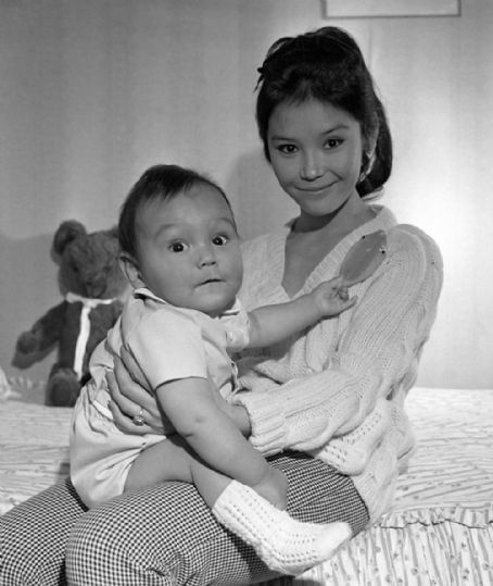 6524f01a98acfb3f320664f455cb2243-1 (1)