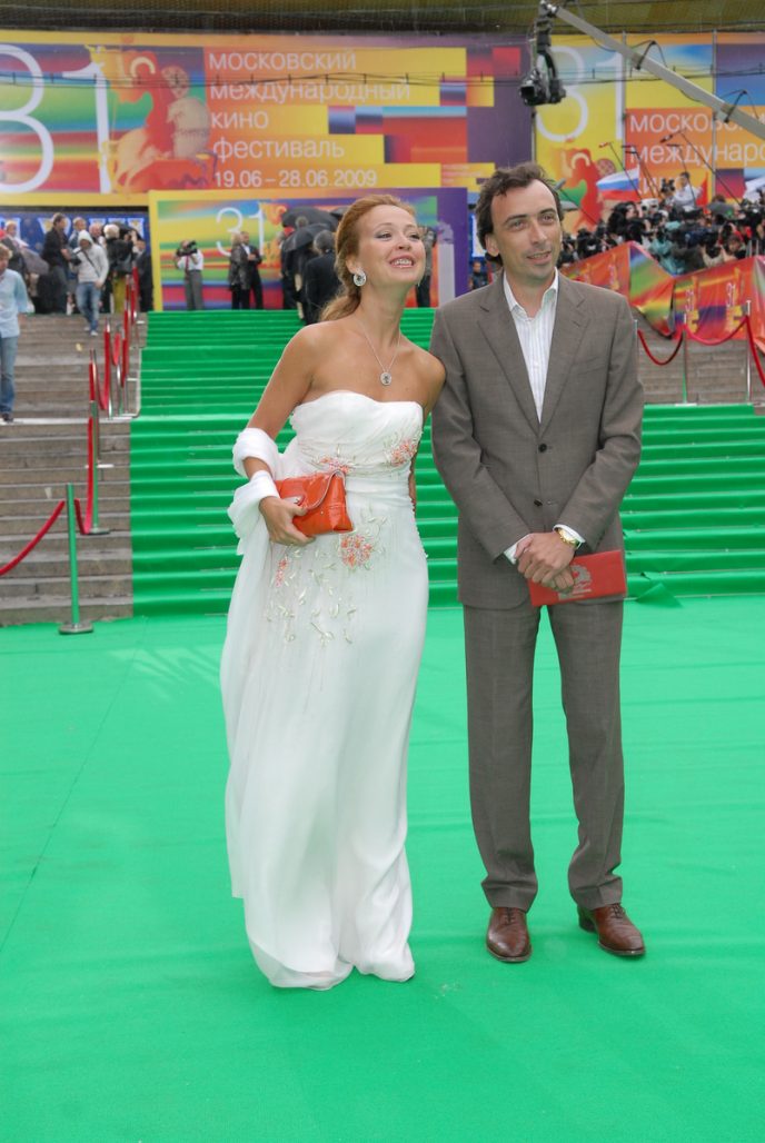 803x1200_0xac120003_167420551603888656-1-688x1028